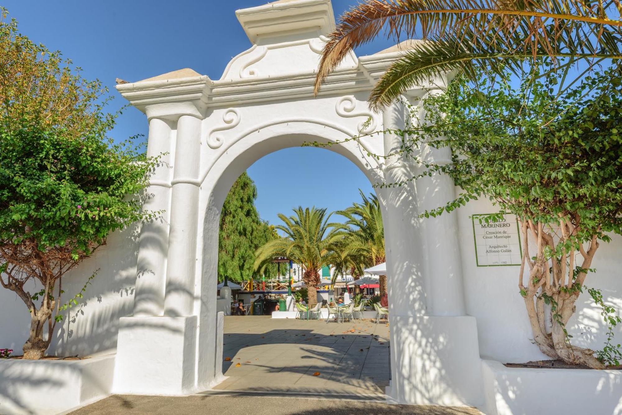 Lanzahost Casa Sunny Seafront Villa Costa Teguise Exterior photo